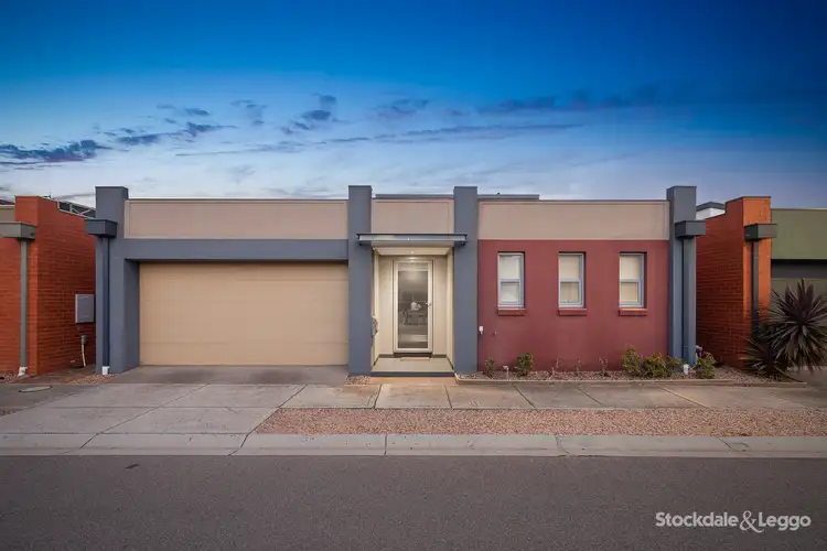 8 Applewood Way, Craigieburn VIC 3064