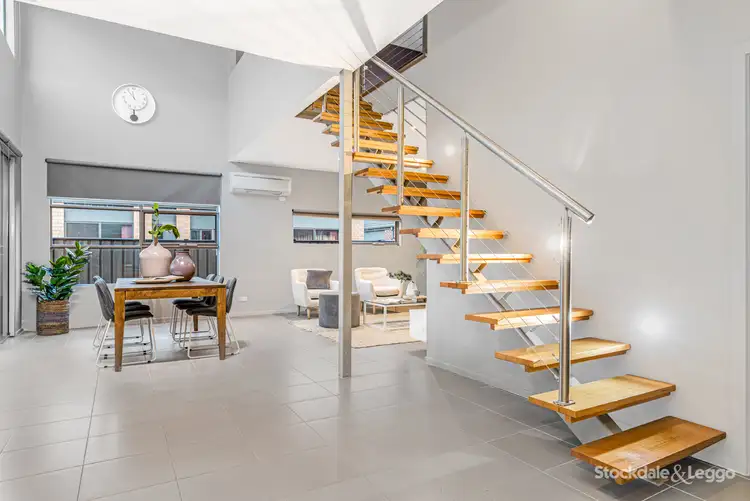 Second view of Homely house listing, 8 Applewood Way, Craigieburn VIC 3064