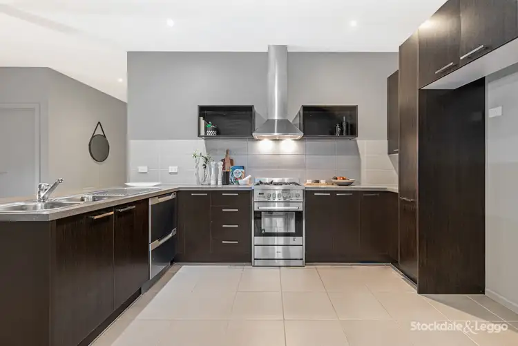 Sixth view of Homely house listing, 8 Applewood Way, Craigieburn VIC 3064