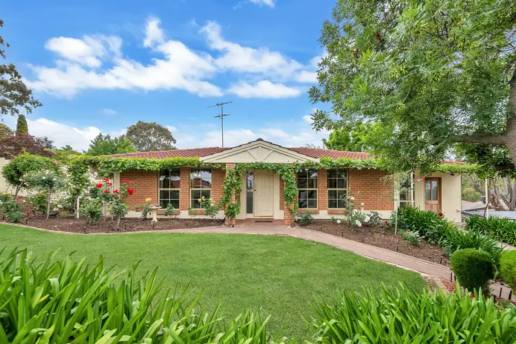 2 Vaucluse Drive, Happy Valley SA 5159