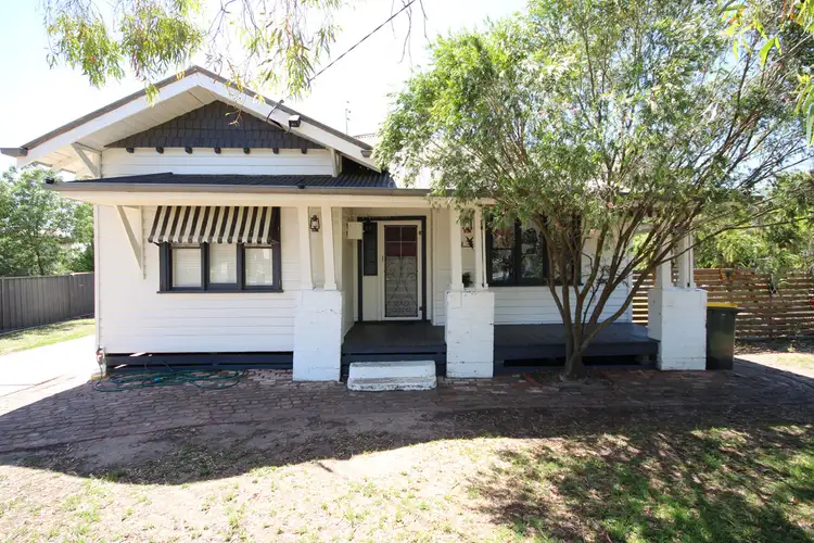 12 Valentine Avenue, Horsham VIC 3400