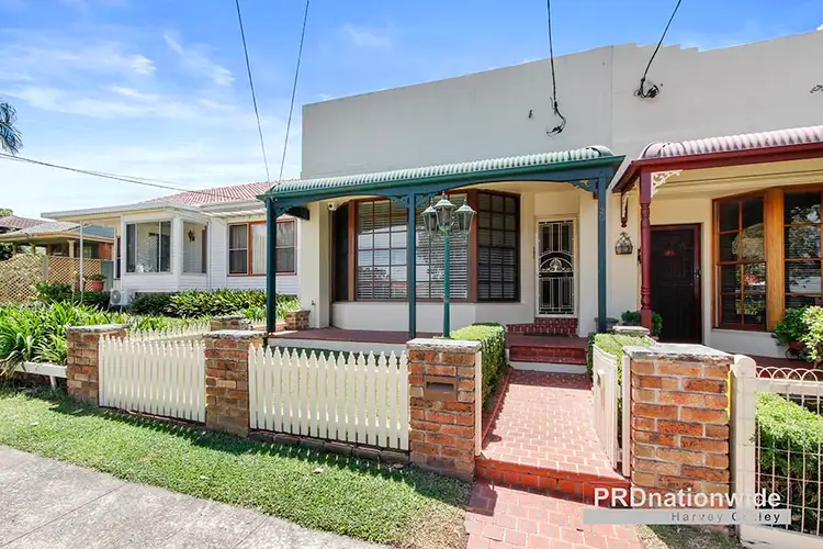 20 Balmoral Road, Mortdale NSW 2223