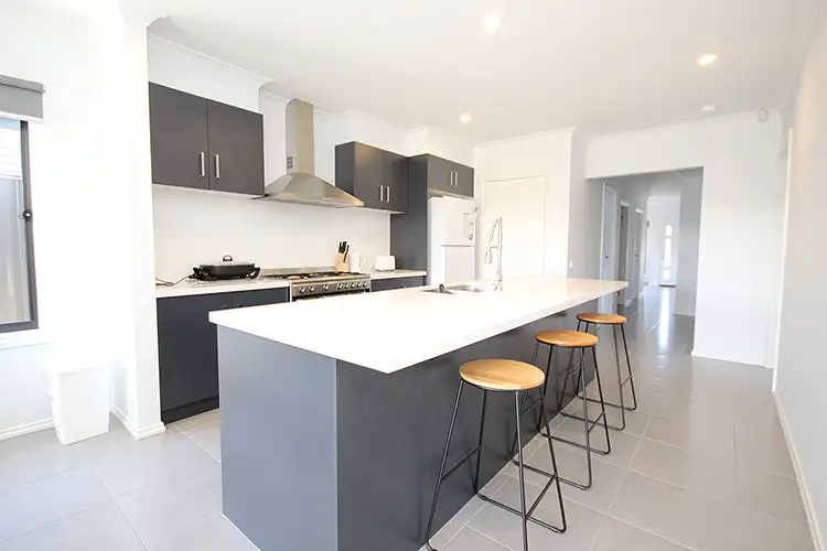 Second view of Homely house listing, 2/26 Vine Avenue, Horsham VIC 3400