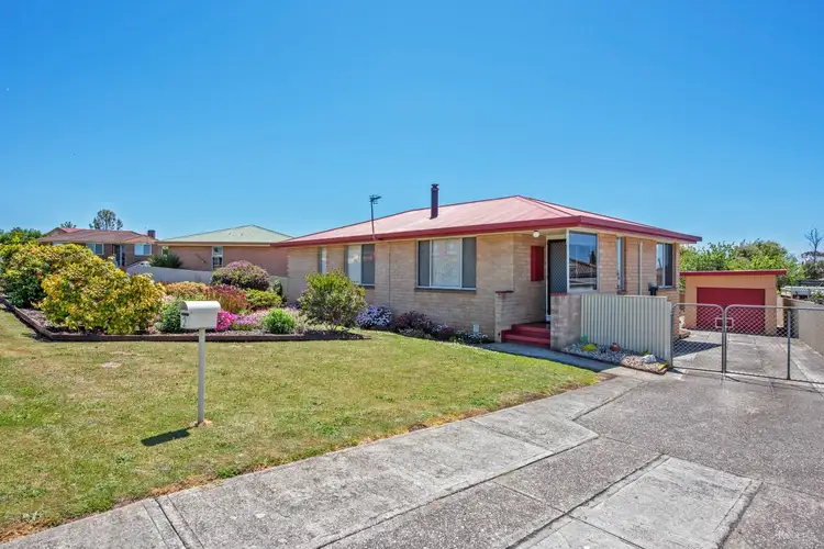 2 Kardinia Crescent, West Ulverstone TAS 7315