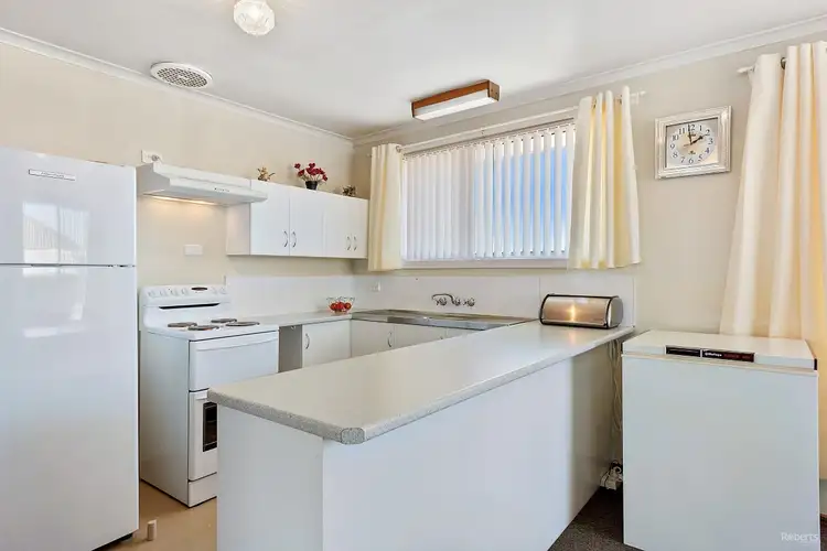 Fifth view of Homely house listing, 2 Kardinia Crescent, West Ulverstone TAS 7315