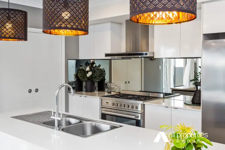 61 Summerview Ave, Yarrabilba QLD 4207