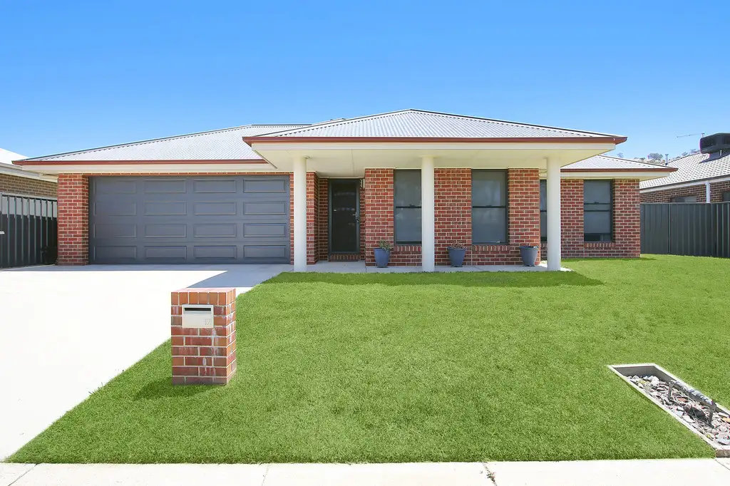 Main view of Homely house listing, 17 Kirby Drive, Killara VIC 3691