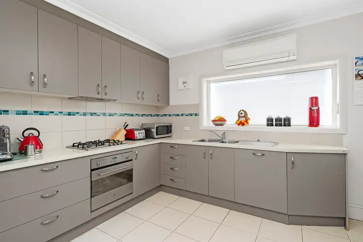 Fifth view of Homely apartment listing, 7/58 Beach Road, Mentone VIC 3194