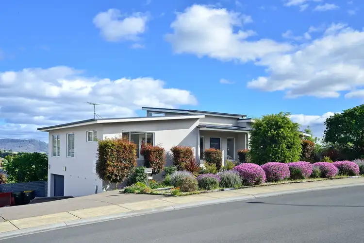 2/10 Baltonsborough Road, Austins Ferry TAS 7011