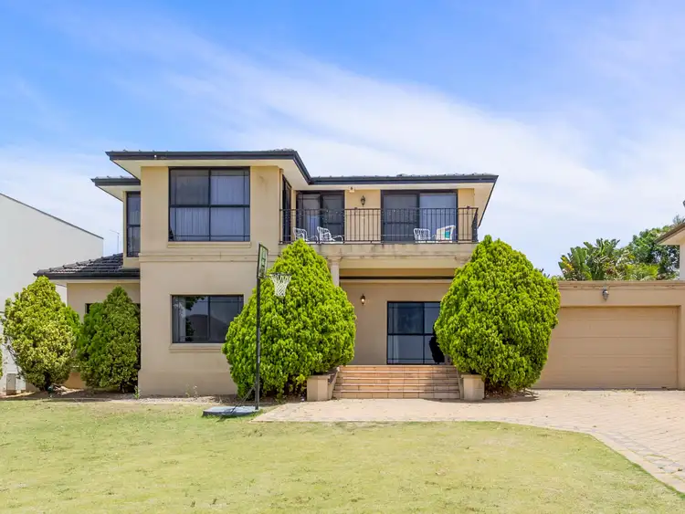 59 Moreing Road, Attadale WA 6156