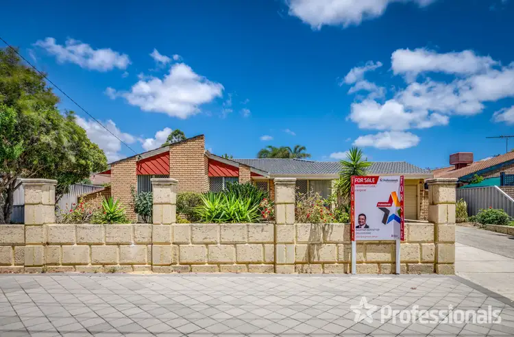 20 Woodward Circle, Marangaroo WA 6064