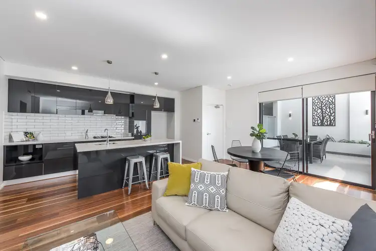 Unit 6/8 Gibney Avenue, Mount Hawthorn WA 6016
