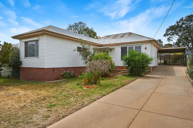 12 Cedric Street, Junee NSW 2663