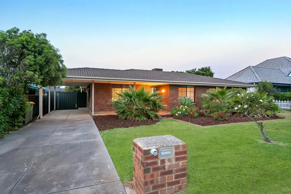 Main view of Homely house listing, 5 Redgate Court, Moana SA 5169