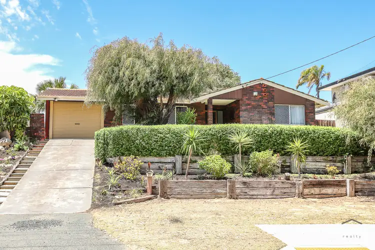 43 Mawson Cr, Hillarys WA 6025