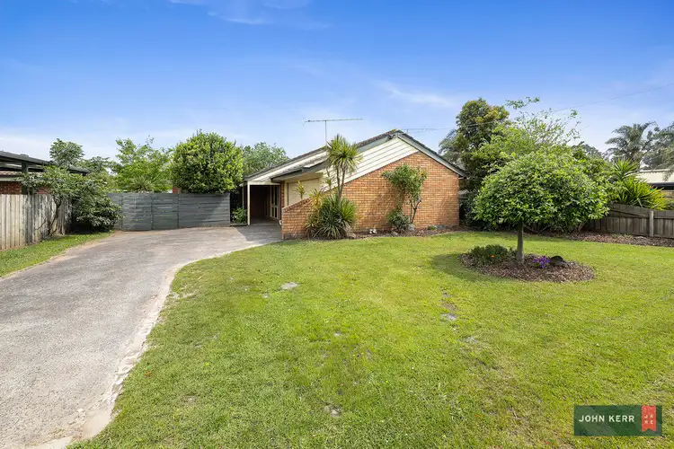 10 Purvis Street, Moe VIC 3825