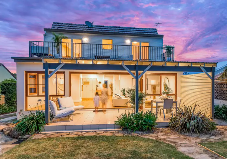 12 Surrey Avenue, Collaroy NSW 2097