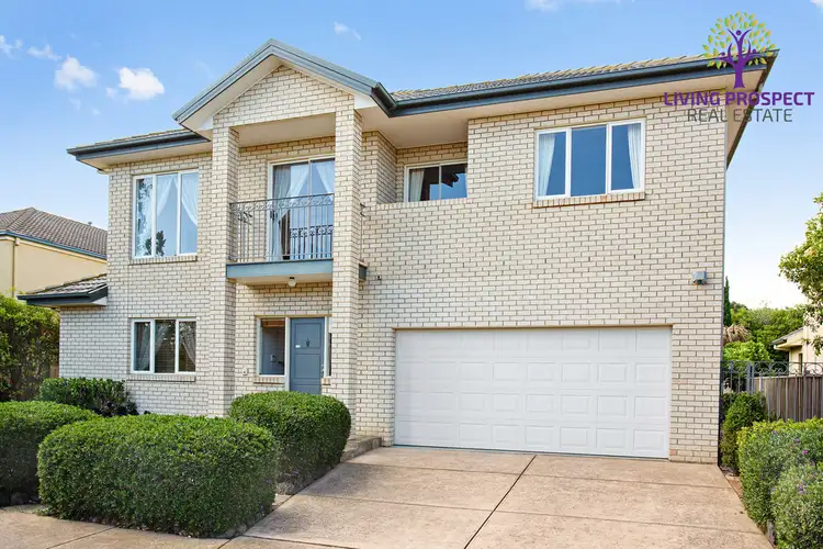 20 Grand Canal Boulevard, Sanctuary Lakes VIC 3030