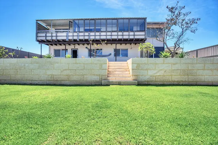 33 Yanrey Street, Golden Bay WA 6174