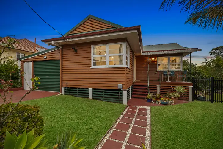 5 Tandoor Drive, Petrie QLD 4502