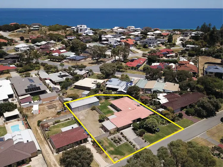 5 Currie Street, Waikiki WA 6169