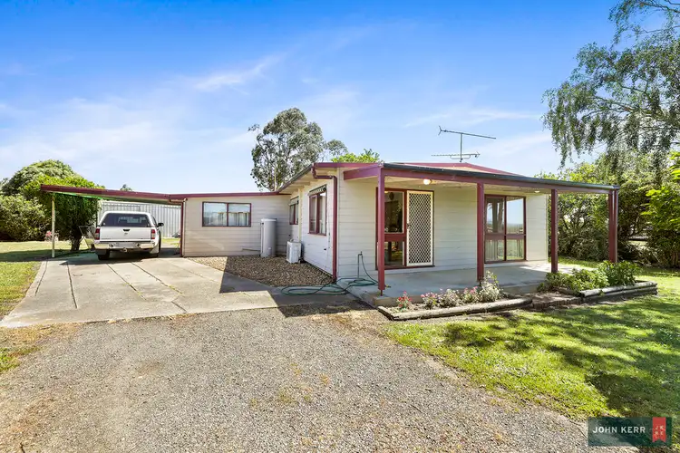 25 Thompsons Road, Newborough VIC 3825