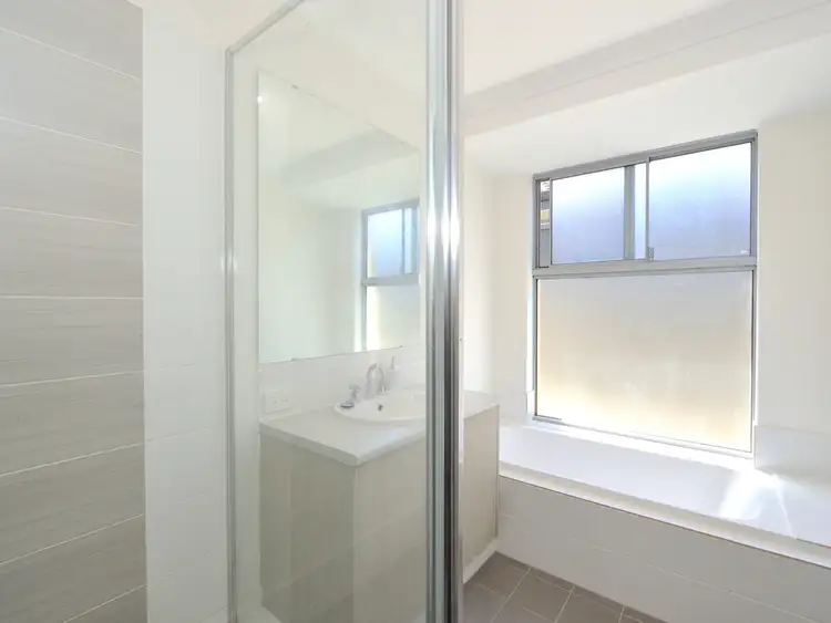 Fifth view of Homely house listing, 4 Hiscox Crescent, Baldivis WA 6171