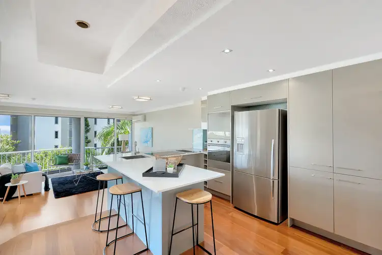 Unit 14/19 Riverview Parade, Surfers Paradise QLD 4217