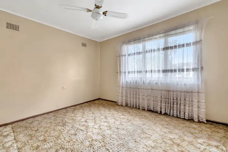 Fifth view of Homely house listing, 32 Frazer Avenue, Lurnea NSW 2170