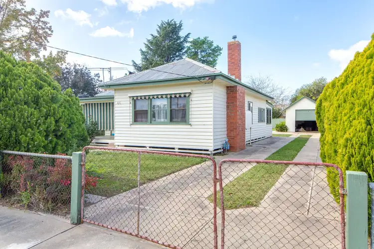 Second view of Homely house listing, 44 William Street, Wodonga VIC 3690