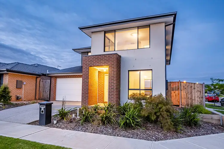 17 Pump House Crescent, Clyde VIC 3978