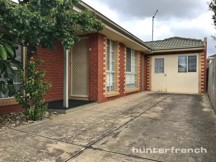 2/8 Gibson Court