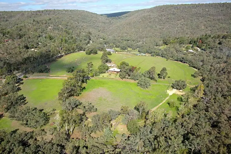 33 Soldiers Road, Roleystone WA 6111