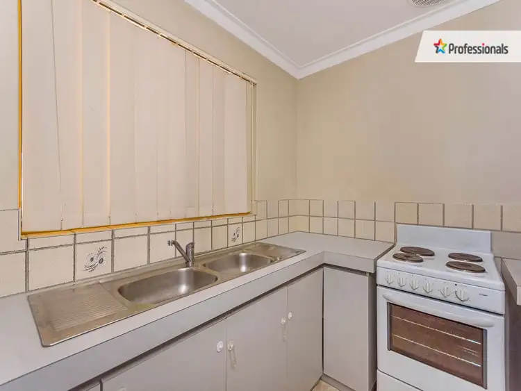 Sixth view of Homely villa listing, 9/13 Chich Place, Cannington WA 6107