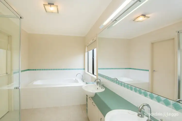 Fifth view of Homely house listing, 3 Narran Court, Kialla VIC 3631