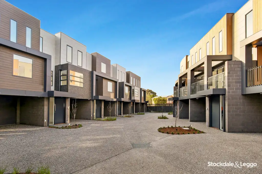Main view of Homely townhouse listing, 20 Collared Close, Bundoora VIC 3083