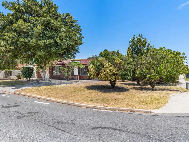 1 Eudoria Street, Gosnells WA 6110