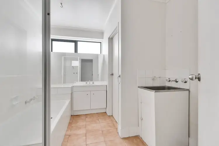 Fifth view of Homely house listing, 5/380 Nepean Highway, Frankston VIC 3199