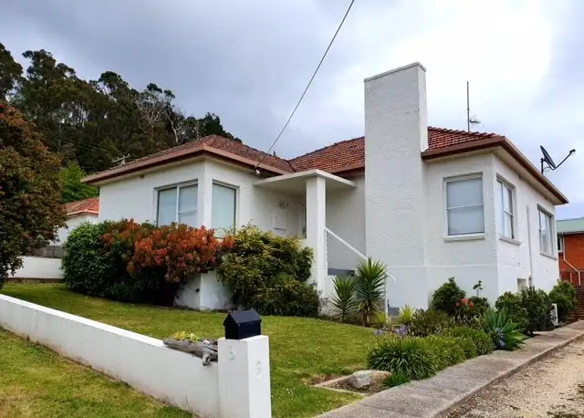 6 Mollison Street, Parklands TAS 7320