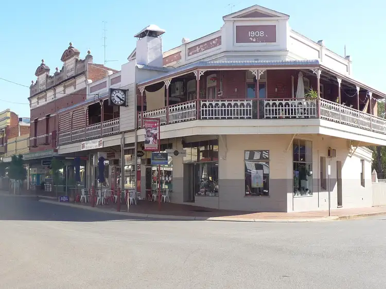 96-102 Avon Terrace, York WA 6302