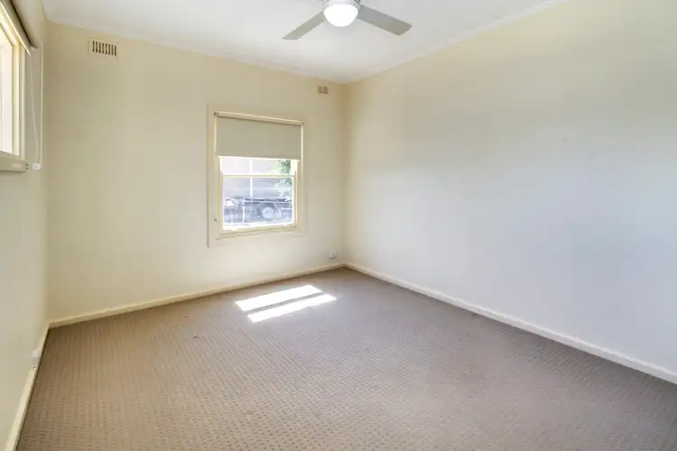 Fifth view of Homely house listing, 15 Pine Avenue, Loxton SA 5333