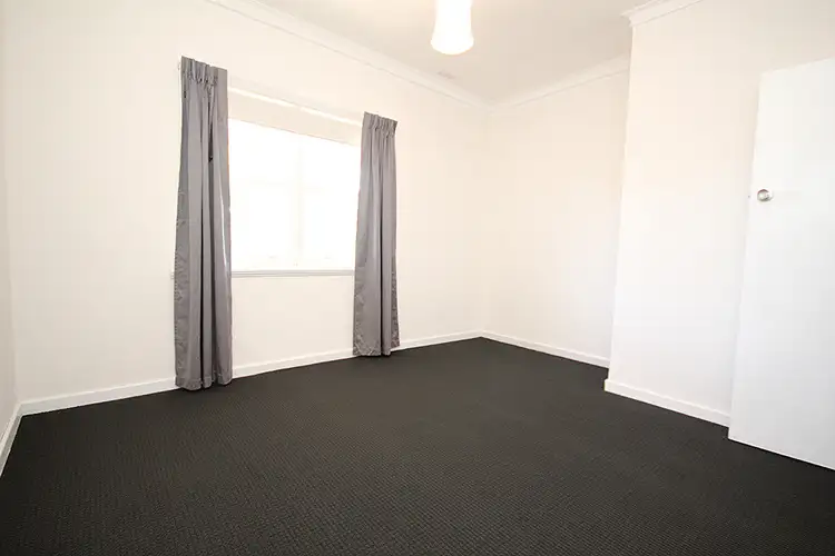 Seventh view of Homely house listing, 4 Palm Avenue, Horsham VIC 3400