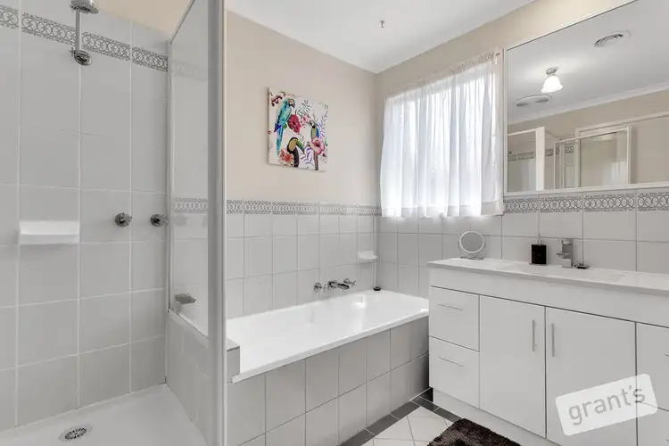 Sixth view of Homely house listing, 44 Murdoch Avenue, Narre Warren VIC 3805