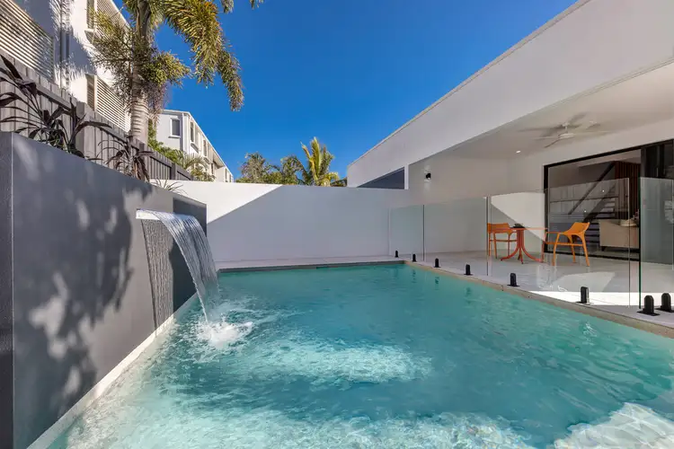 1 / 16 Sunrise Avenue, Coolum Beach QLD 4573