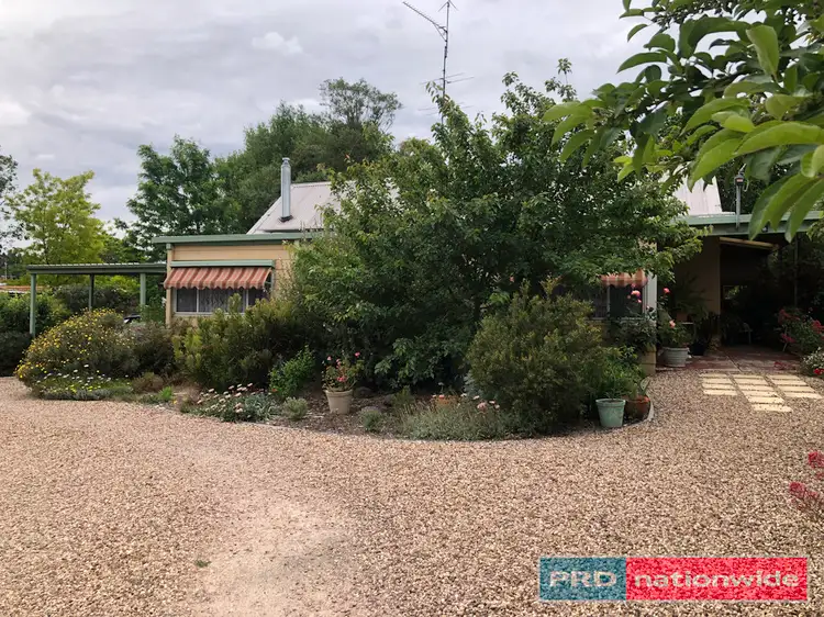 16 Cambridge Street, Creswick VIC 3363