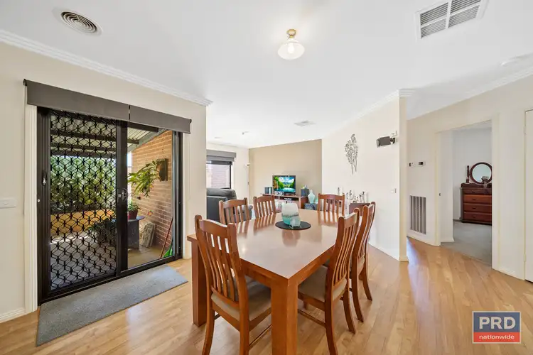 Fifth view of Homely house listing, 6 Ennor Place, Kangaroo Flat VIC 3555