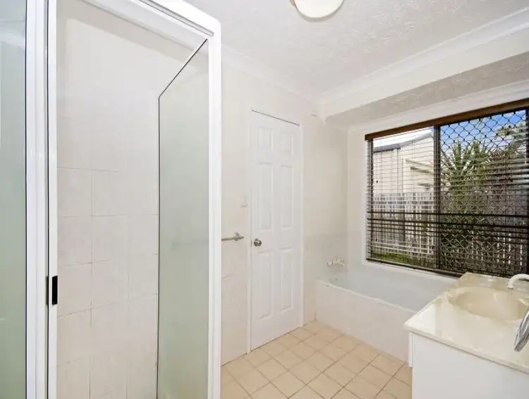 Sixth view of Homely house listing, 2 Colby Court, Kelso QLD 4815