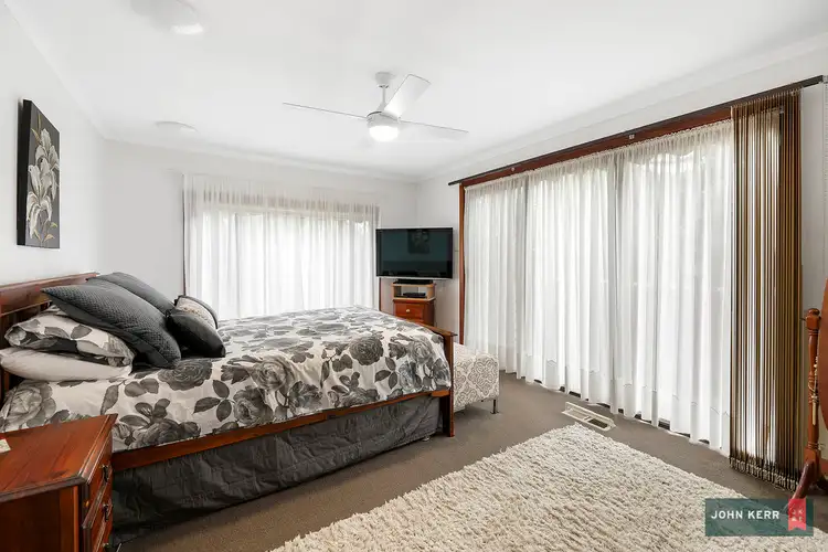 Sixth view of Homely house listing, 2 Mitchell Court, Moe VIC 3825