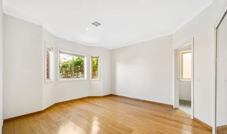 Sixth view of Homely house listing, 4/4 Granholm Grove, Harkness VIC 3337