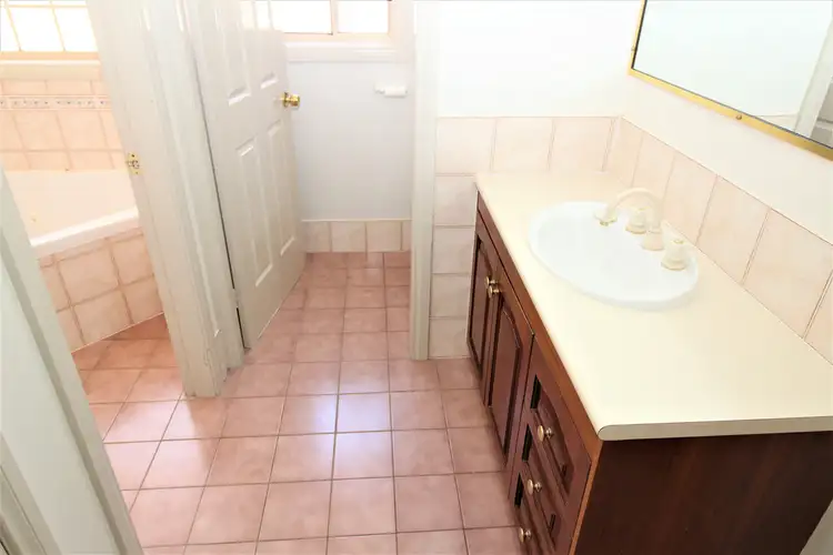Seventh view of Homely house listing, 88 Clifton Boulevarde, Griffith NSW 2680